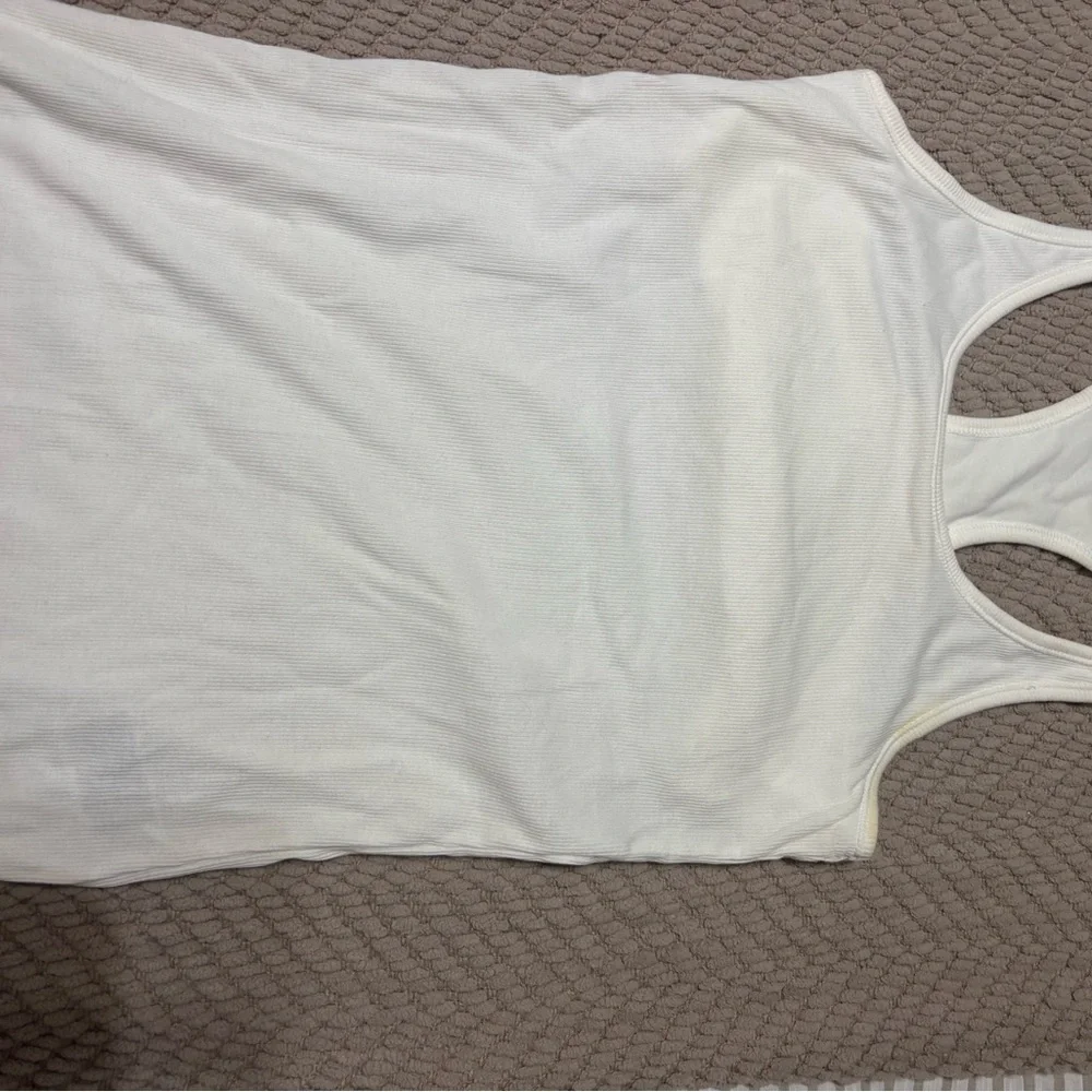 GAP Cream Racerback Tank Top - Picture 2 of 3
